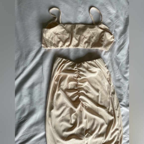 Maxi Skirt Set - Picture 3 of 6